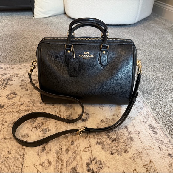 Large Coach Rowan - Picture 2 of 12